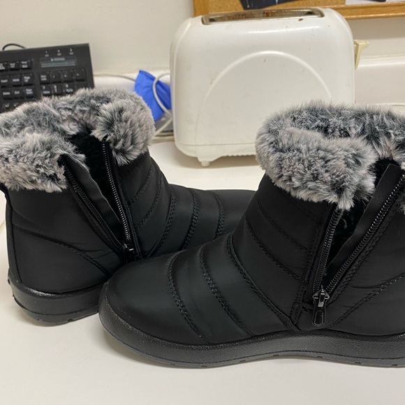 Women’s warm winter boots*** - Picture 8 of 8
